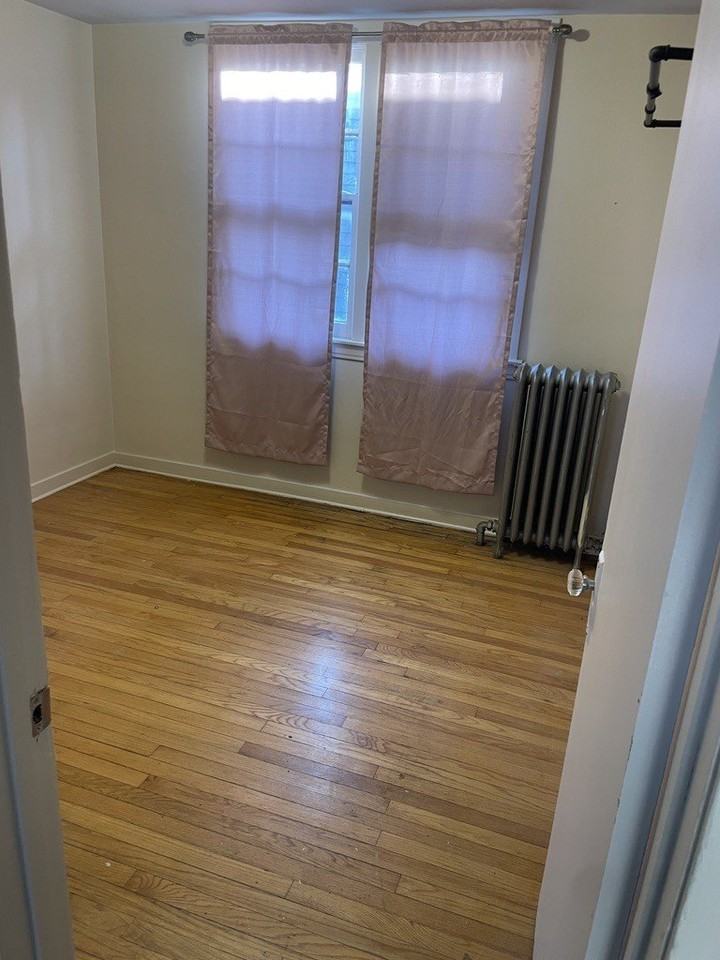 101 E 23rd St #2 - Photo 5 of 7