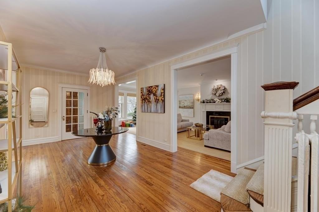 1499 Sheridan Rd - Photo 2 of 50