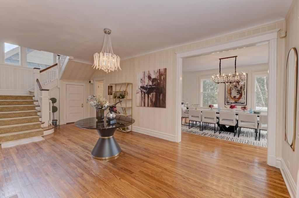1499 Sheridan Rd - Photo 3 of 50