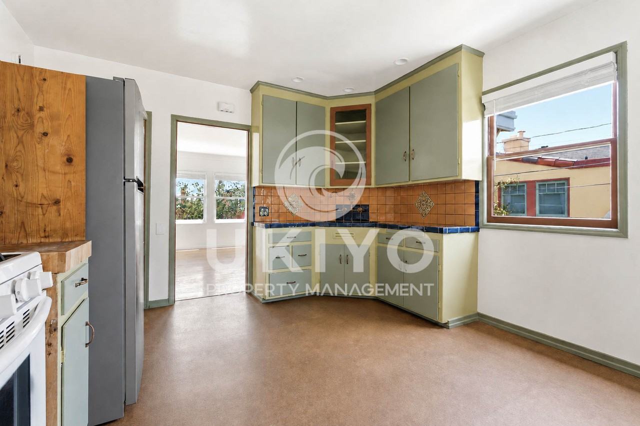 1211 Francisco St #1 - Photo 6 of 28