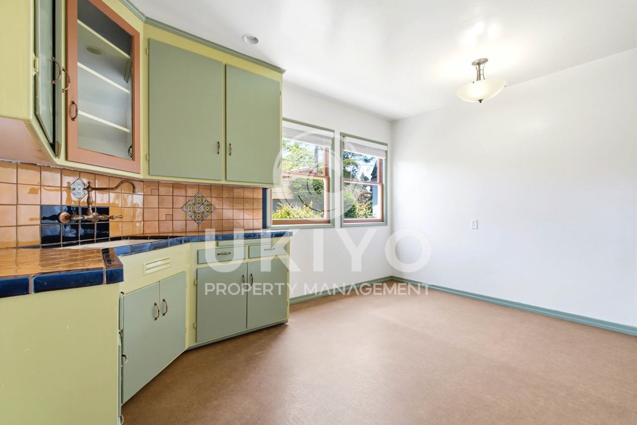 1211 Francisco St #1 - Photo 7 of 28
