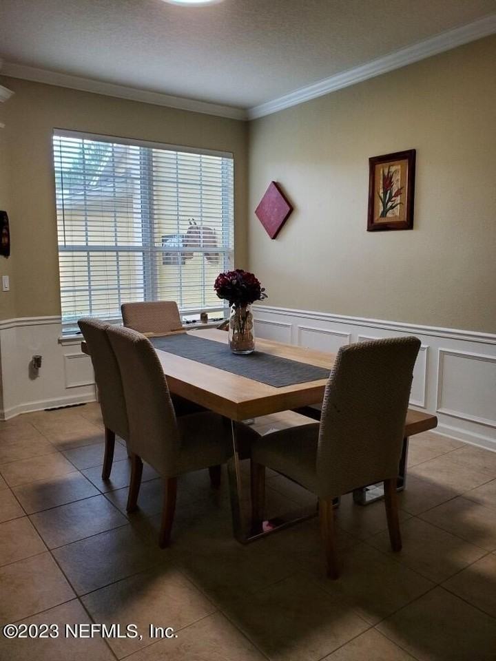 14086 Mahogany Ave - Photo 4 of 8