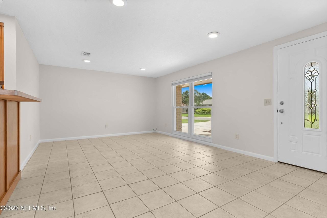 250 Nautical Blvd S - Photo 3 of 29