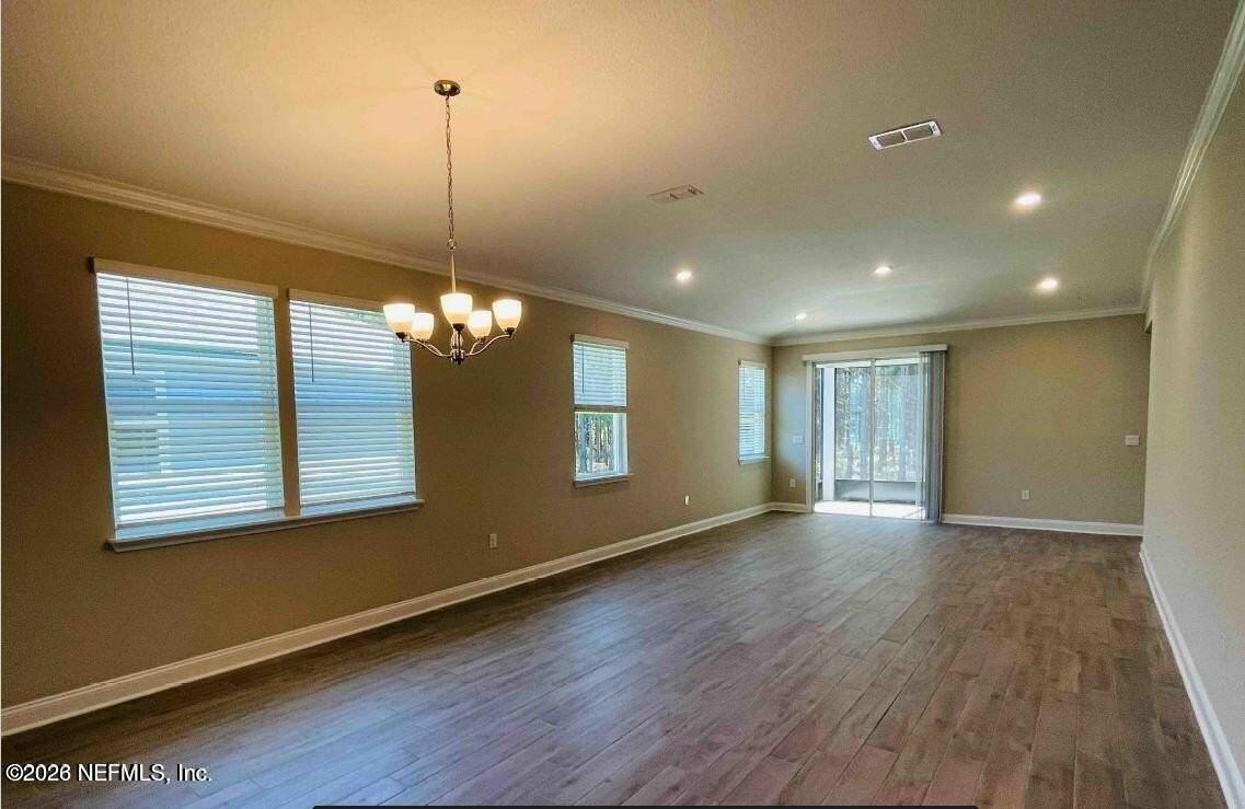 300 Thistleton Way - Photo 3 of 21