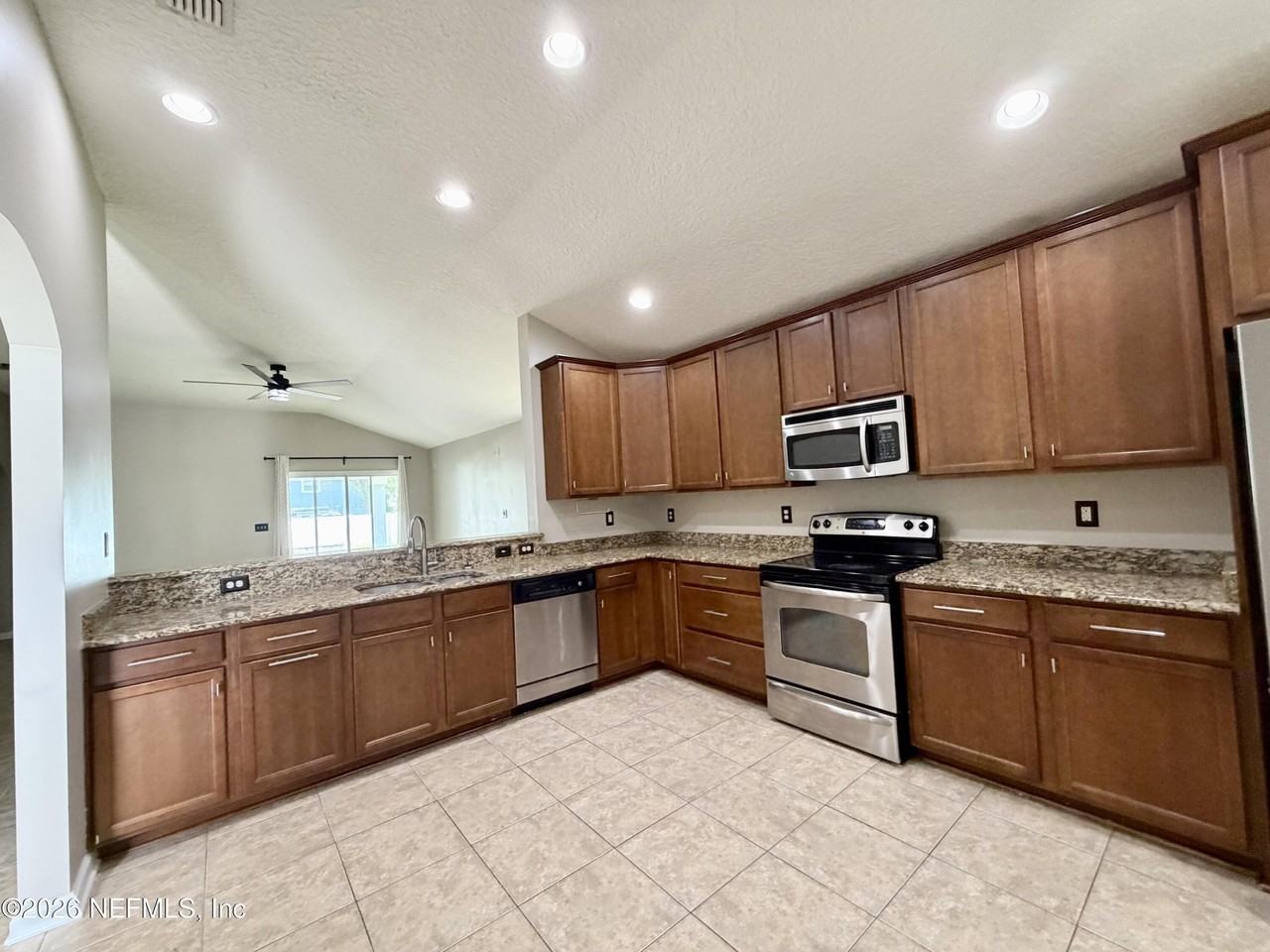 1919 Derringer Rd - Photo 4 of 24
