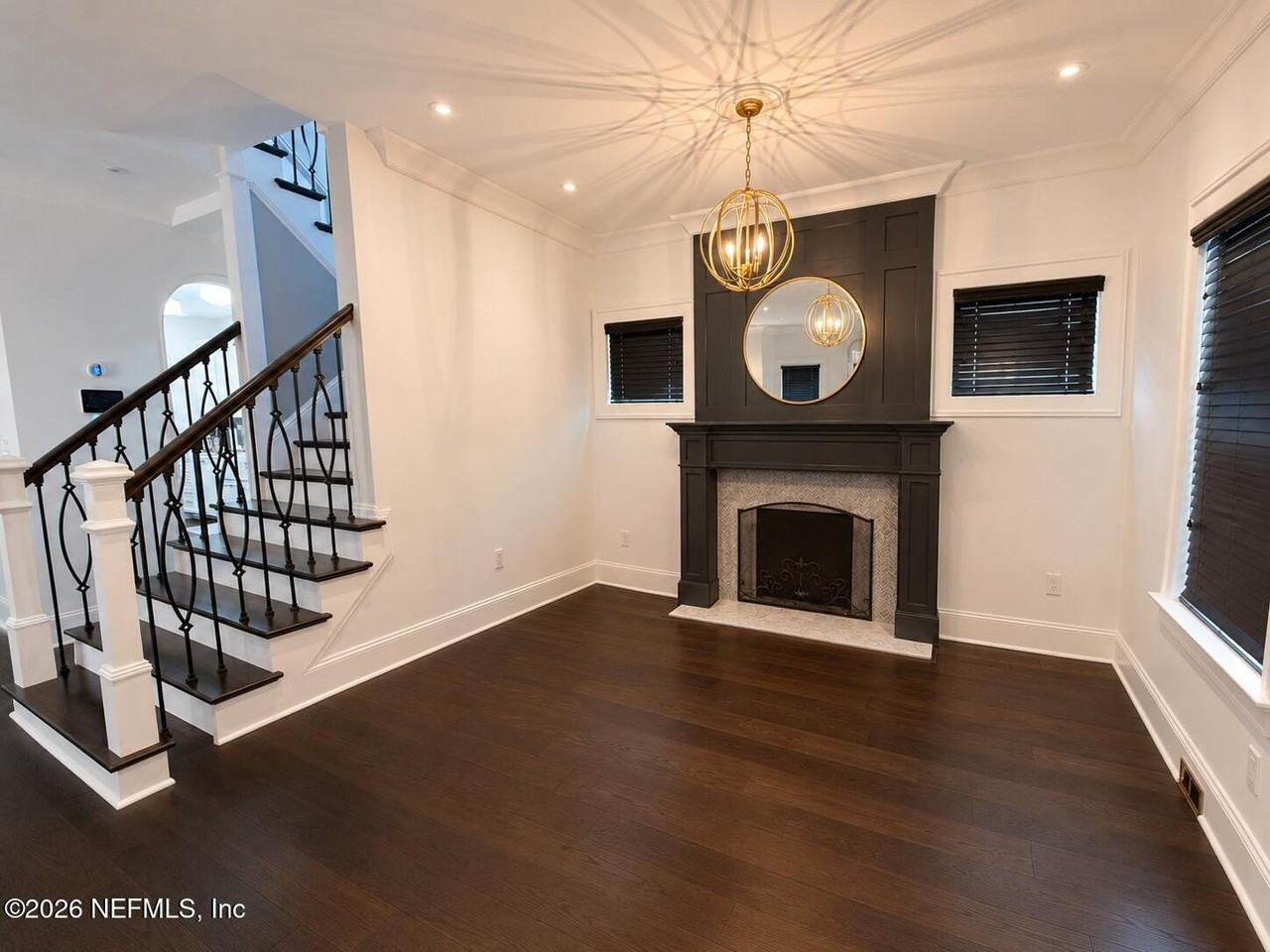 1544 N Laura St - Photo 2 of 17
