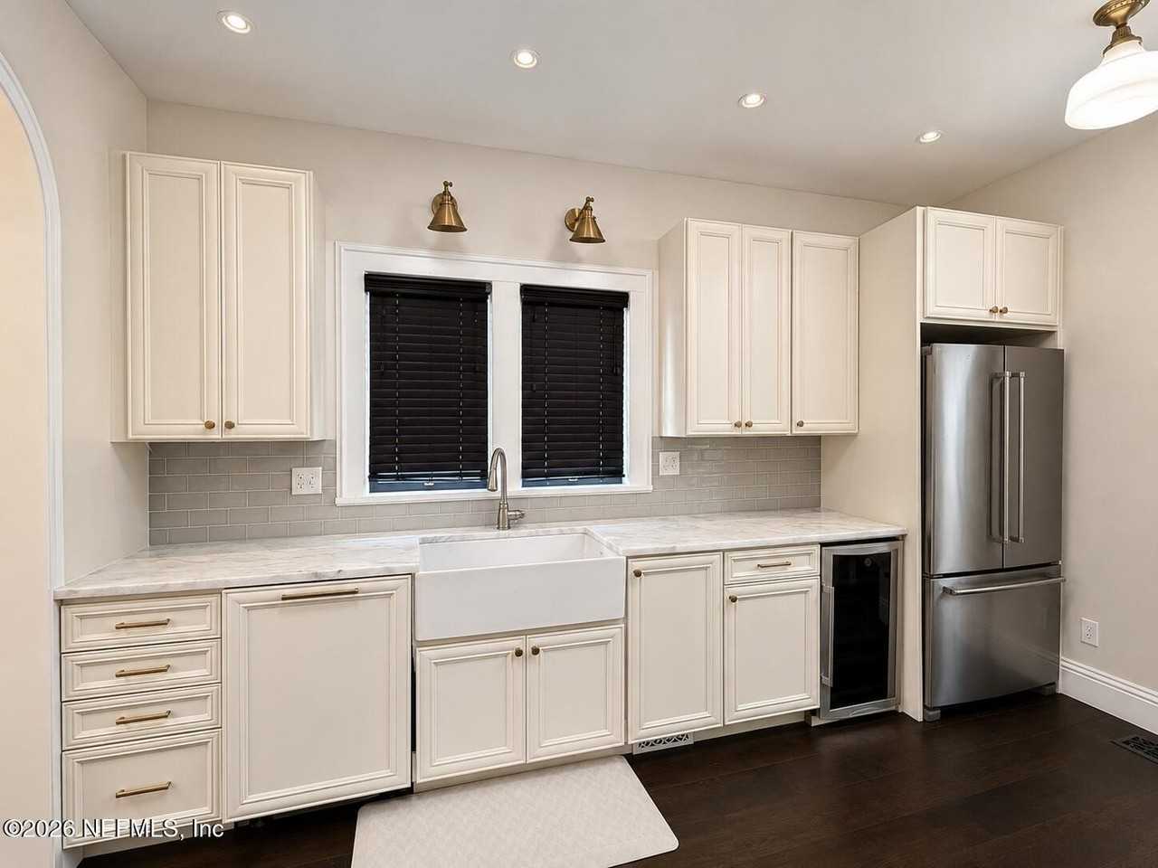1544 N Laura St - Photo 6 of 17