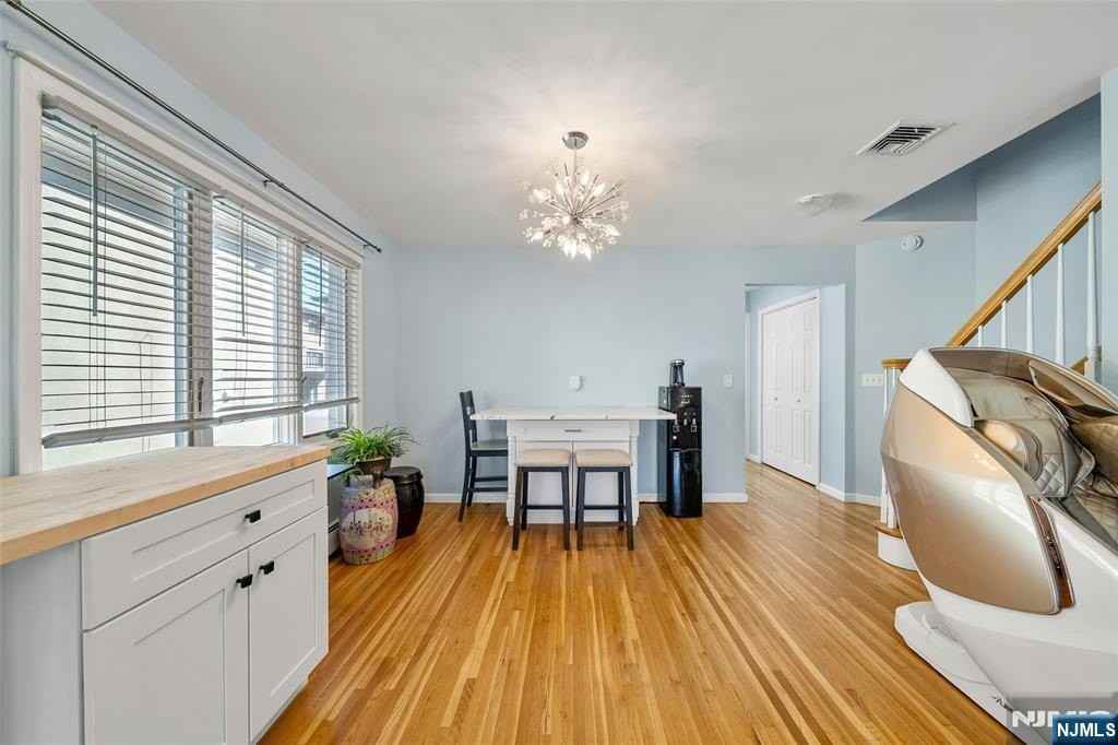 224 Warren Ave #A - Photo 6 of 27