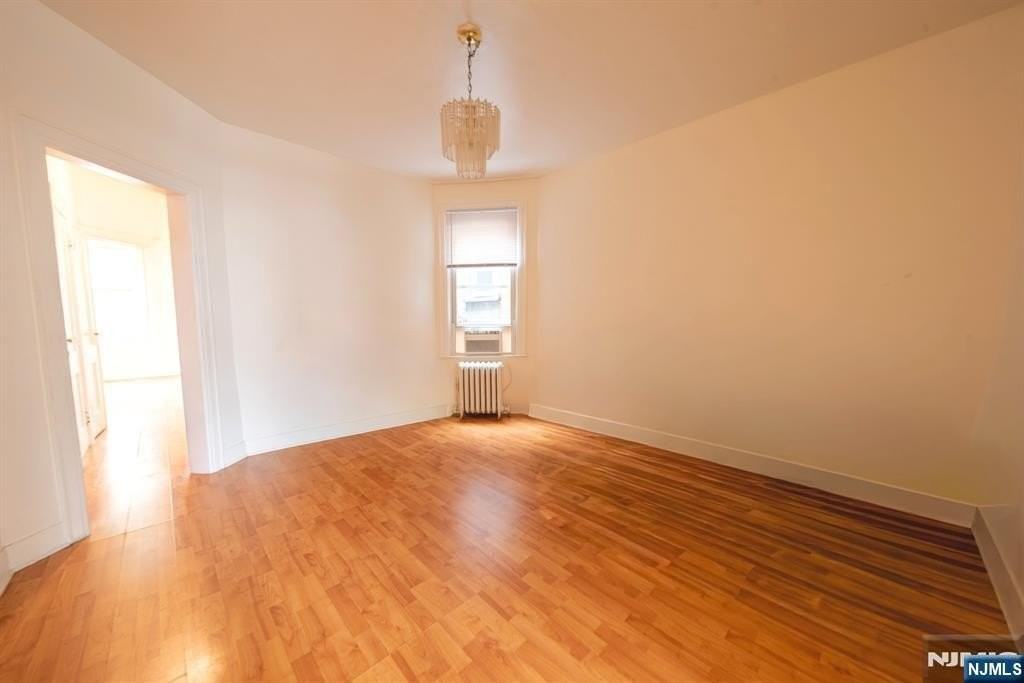 37 64th St #2 - Photo 4 of 9