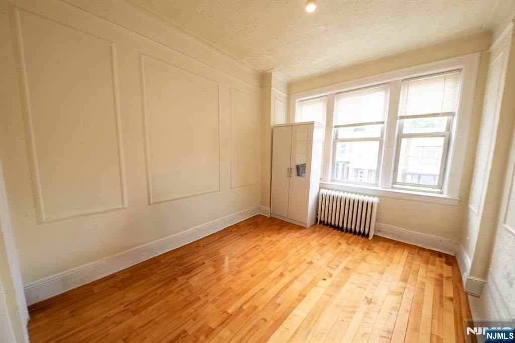 37 64th St #2 - Photo 6 of 9