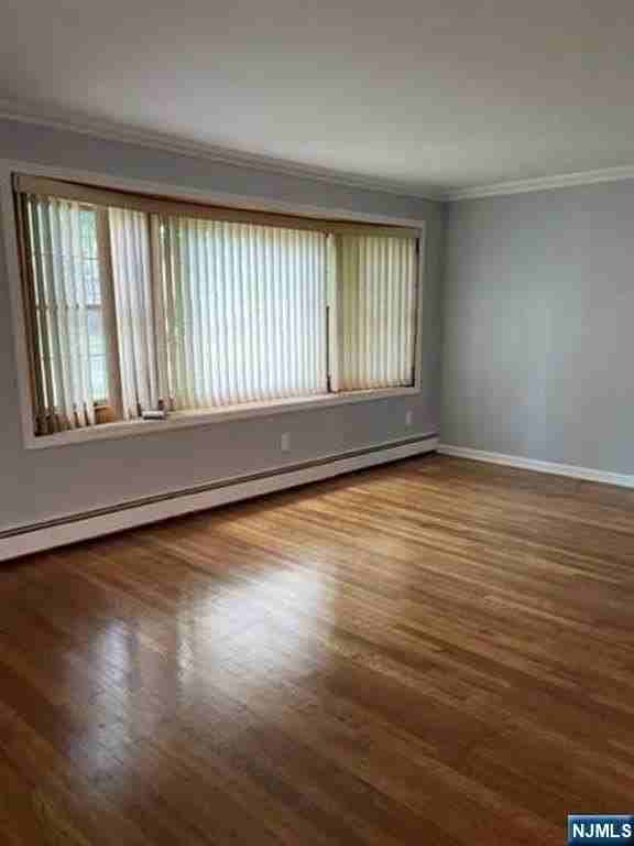 333 Lacey Dr - Photo 3 of 13