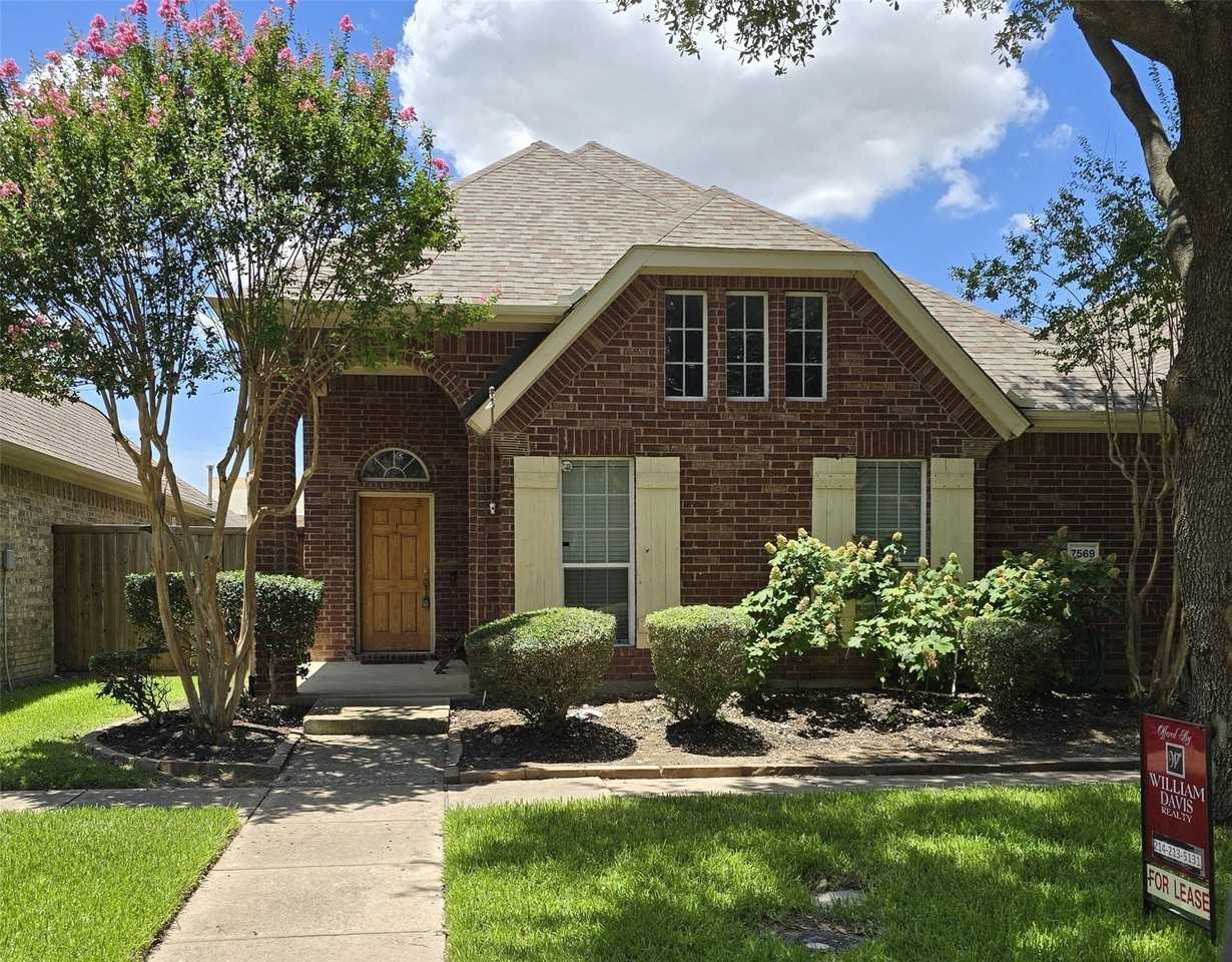 7569 Glasshouse Walk - Photo 2 of 20