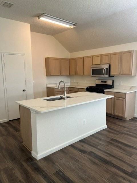7409 Marsland Ln - Photo 3 of 12