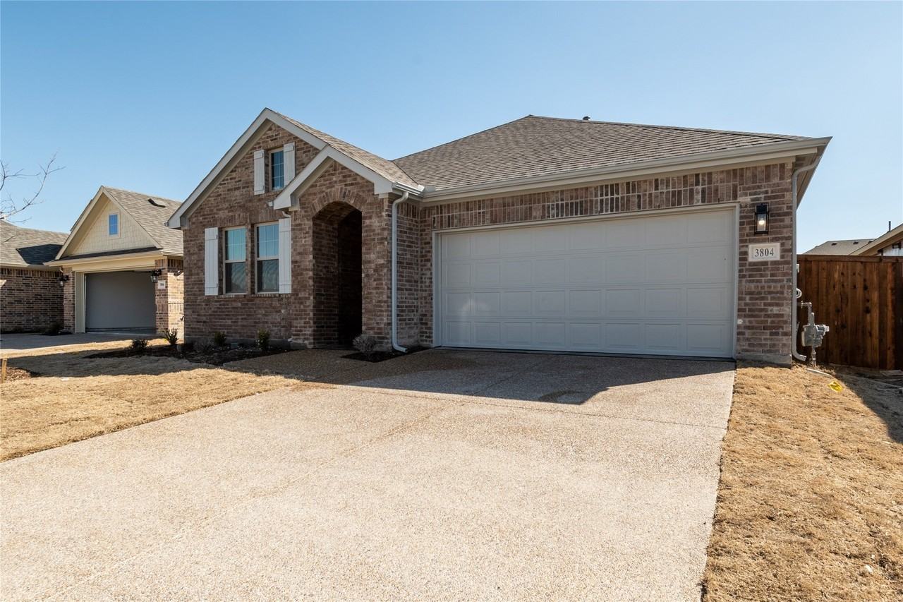3804 Chicory Ct - Photo 2 of 40