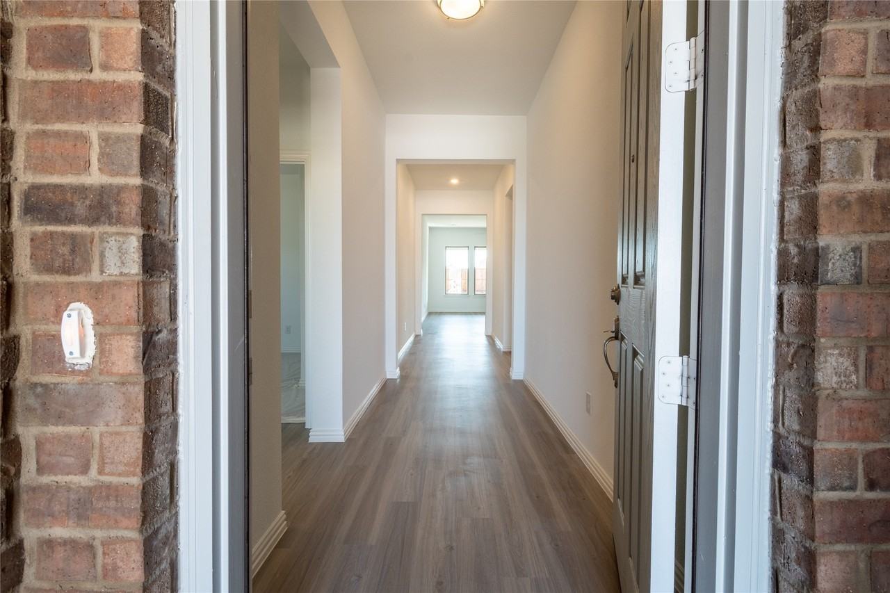 3804 Chicory Ct - Photo 4 of 40