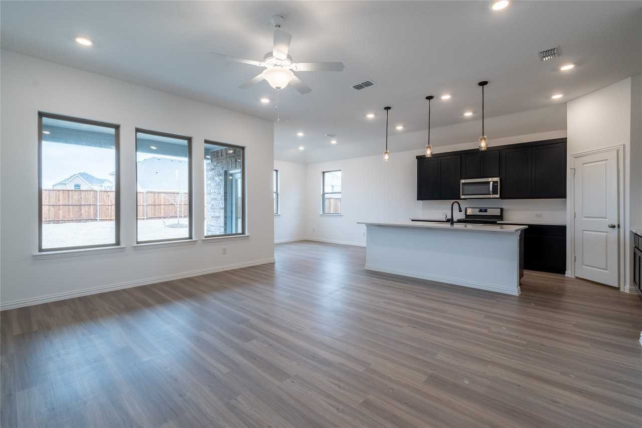 3804 Chicory Ct - Photo 5 of 40