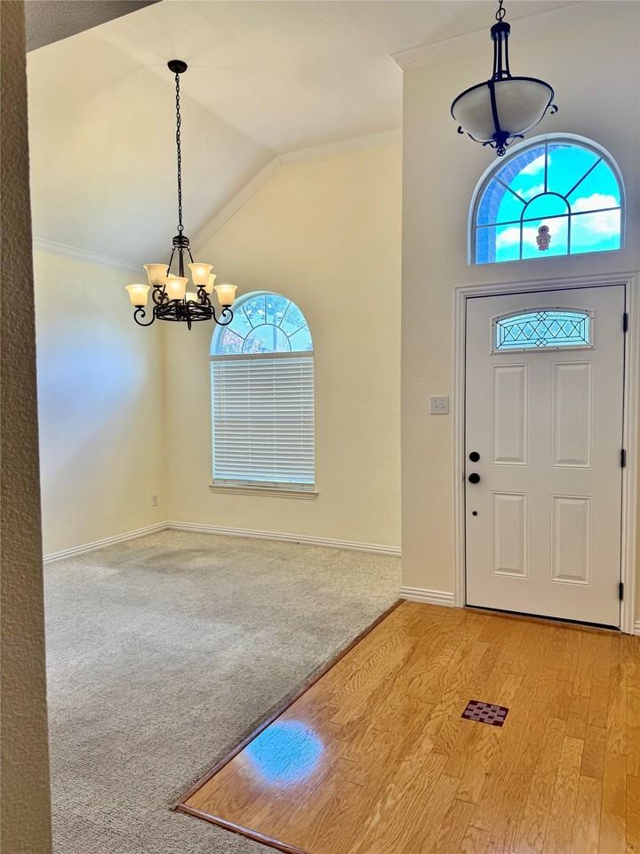 644 Forest Hill Dr - Photo 5 of 24