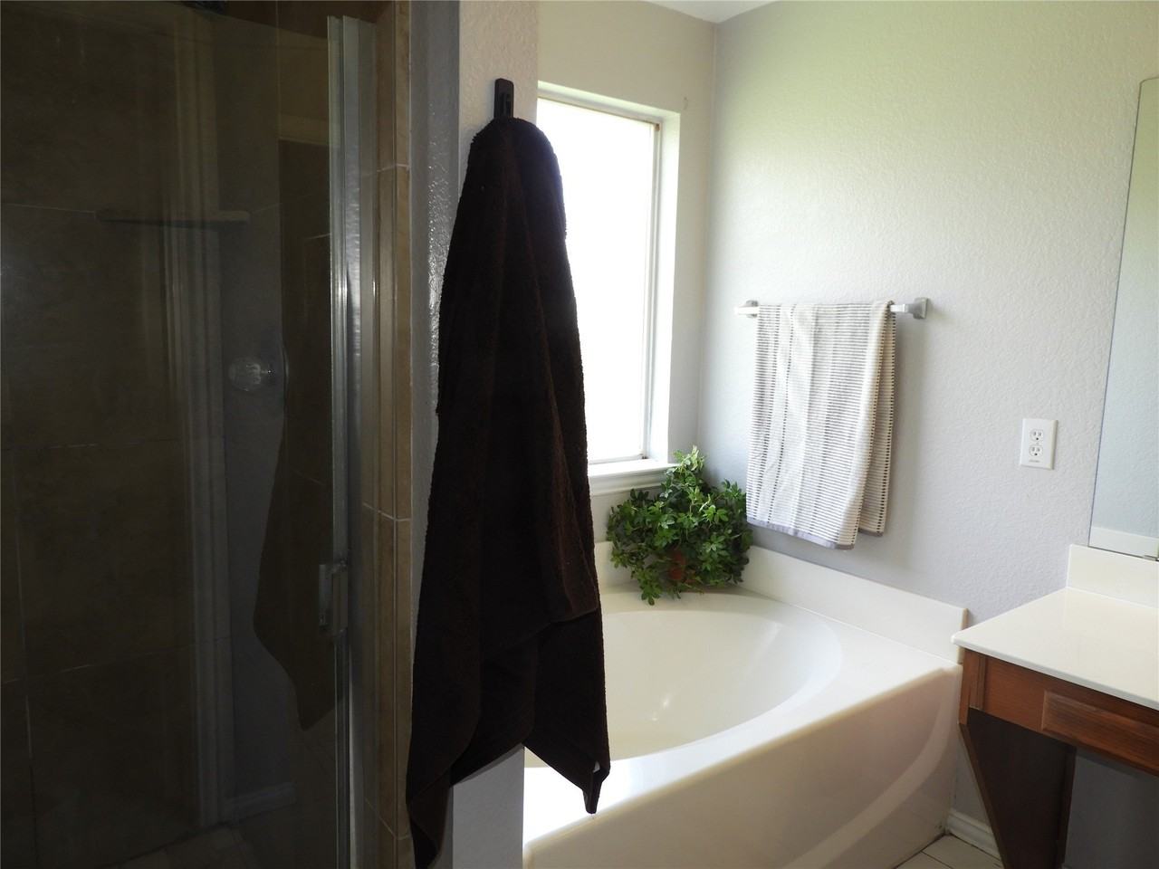 4705 Brookridge Ave - Photo 7 of 14