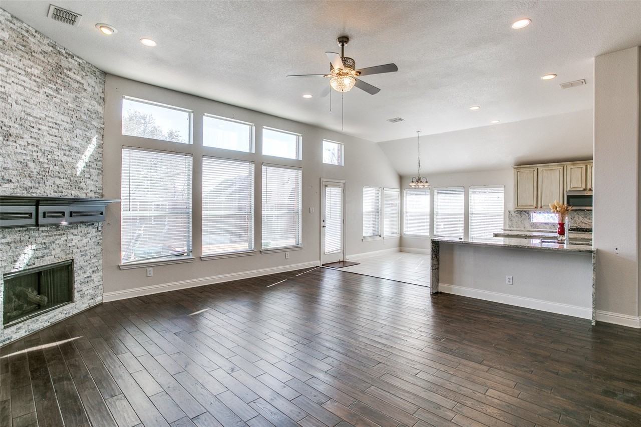 6004 Grand Meadow Ln - Photo 7 of 25