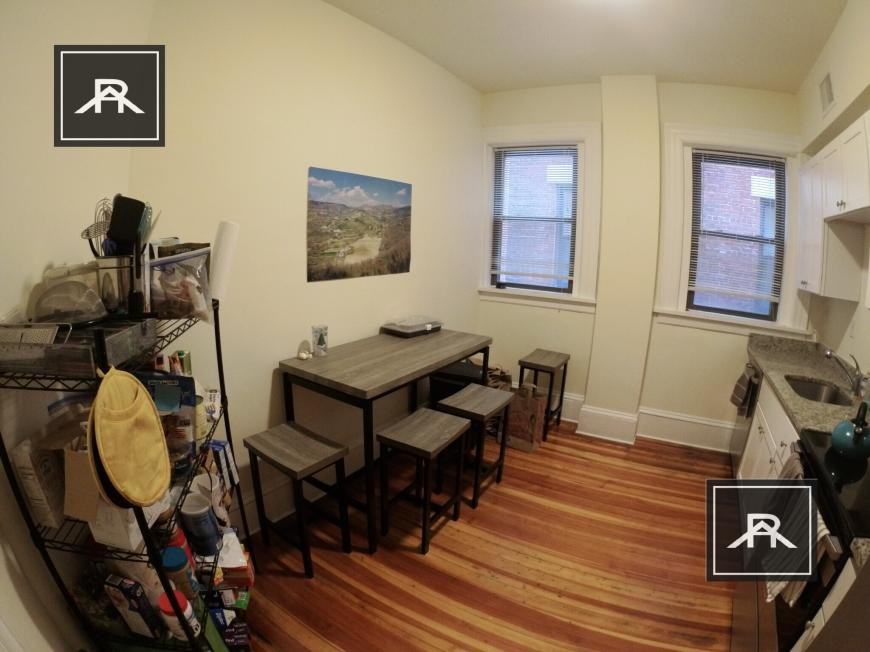 1461 Beacon St - Photo 2 of 10