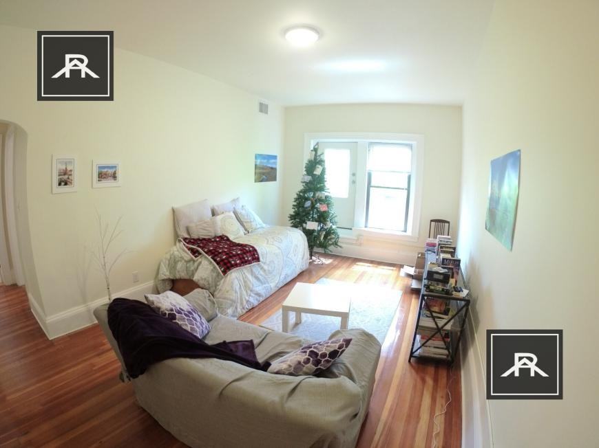 1461 Beacon St - Photo 6 of 10