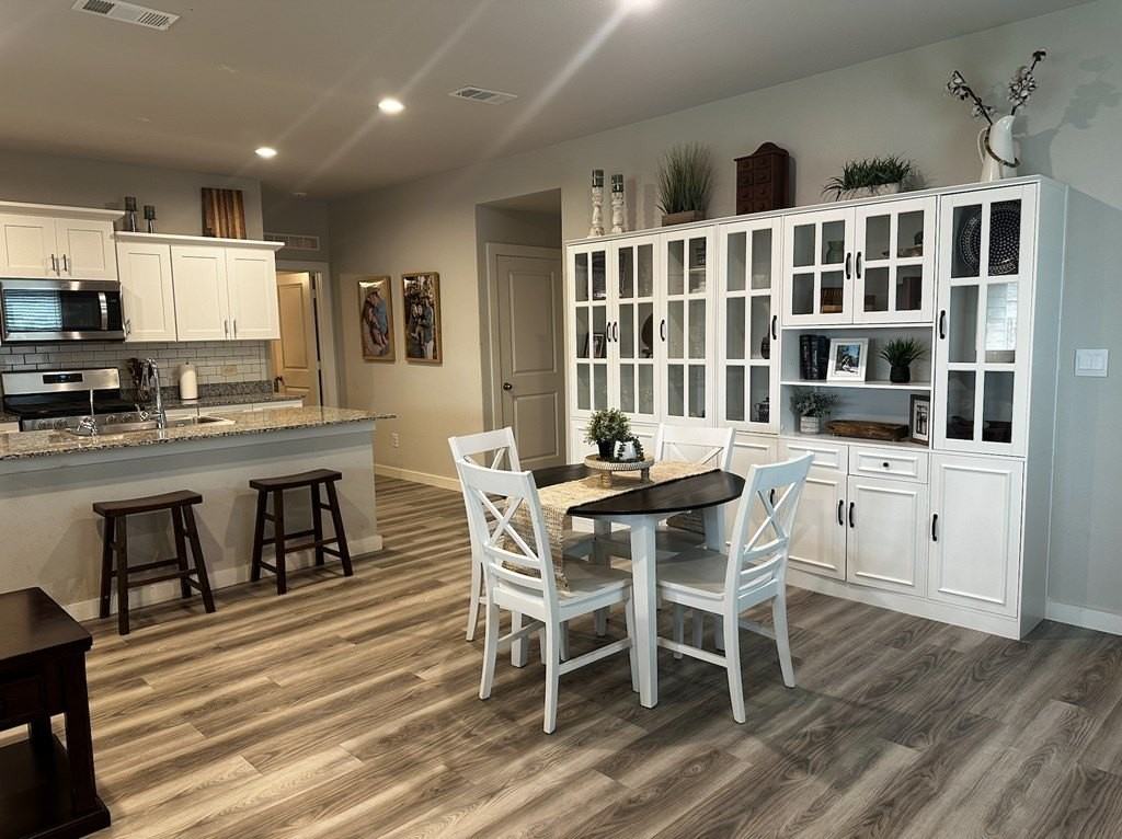 7611 Orange Blossom Rd - Photo 5 of 11