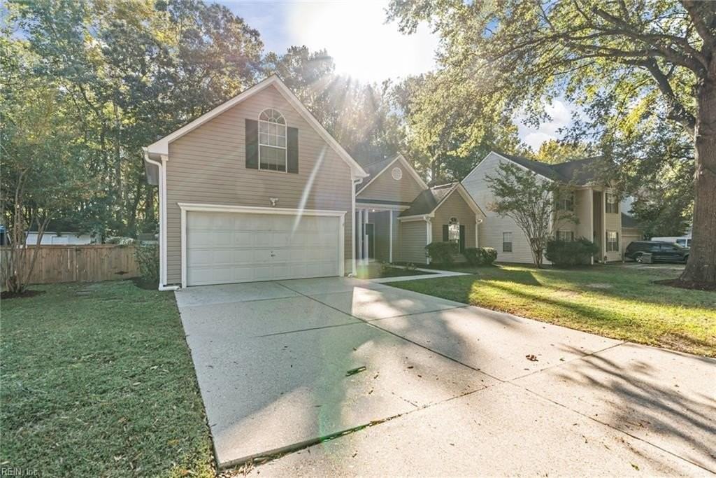 6748 Burbage Lake Cir - Photo 2 of 38
