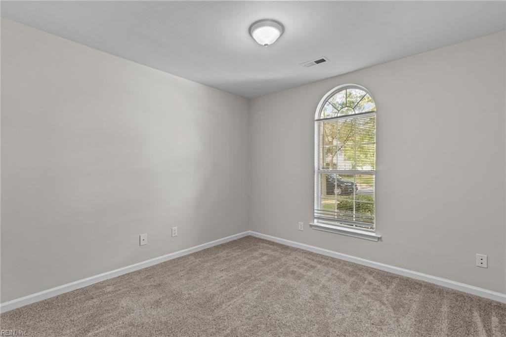 6748 Burbage Lake Cir - Photo 6 of 38