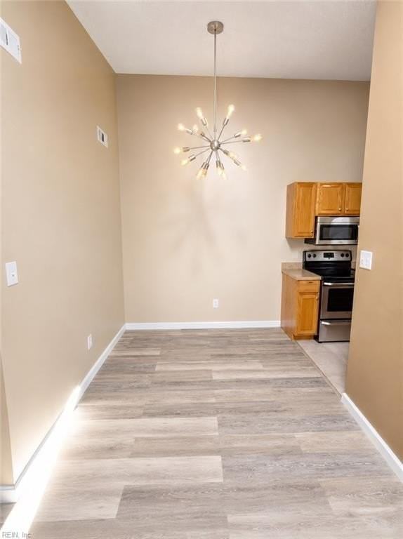 5630 Summit Arch #202 - Photo 6 of 9