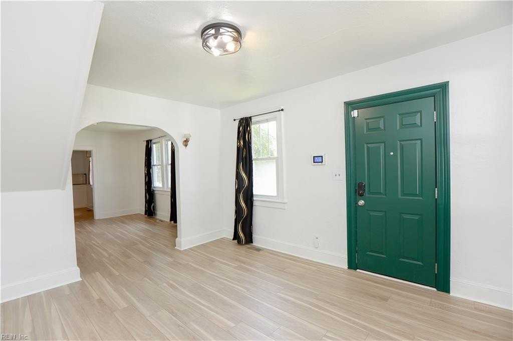 768 Mayfield Ave - Photo 2 of 28