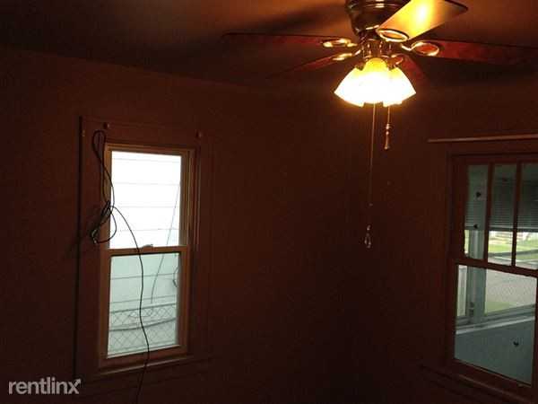 432 Orchard Ave - Photo 3 of 13