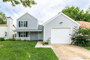 featured image of 3864 Meadowbrook Ct
