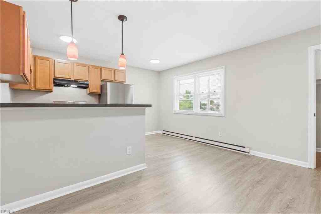 3800 E Princess Anne Rd #4 - Photo 3 of 12