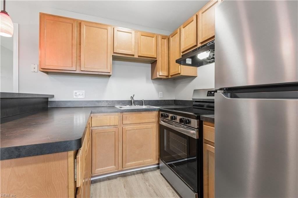 3800 E Princess Anne Rd #4 - Photo 5 of 12