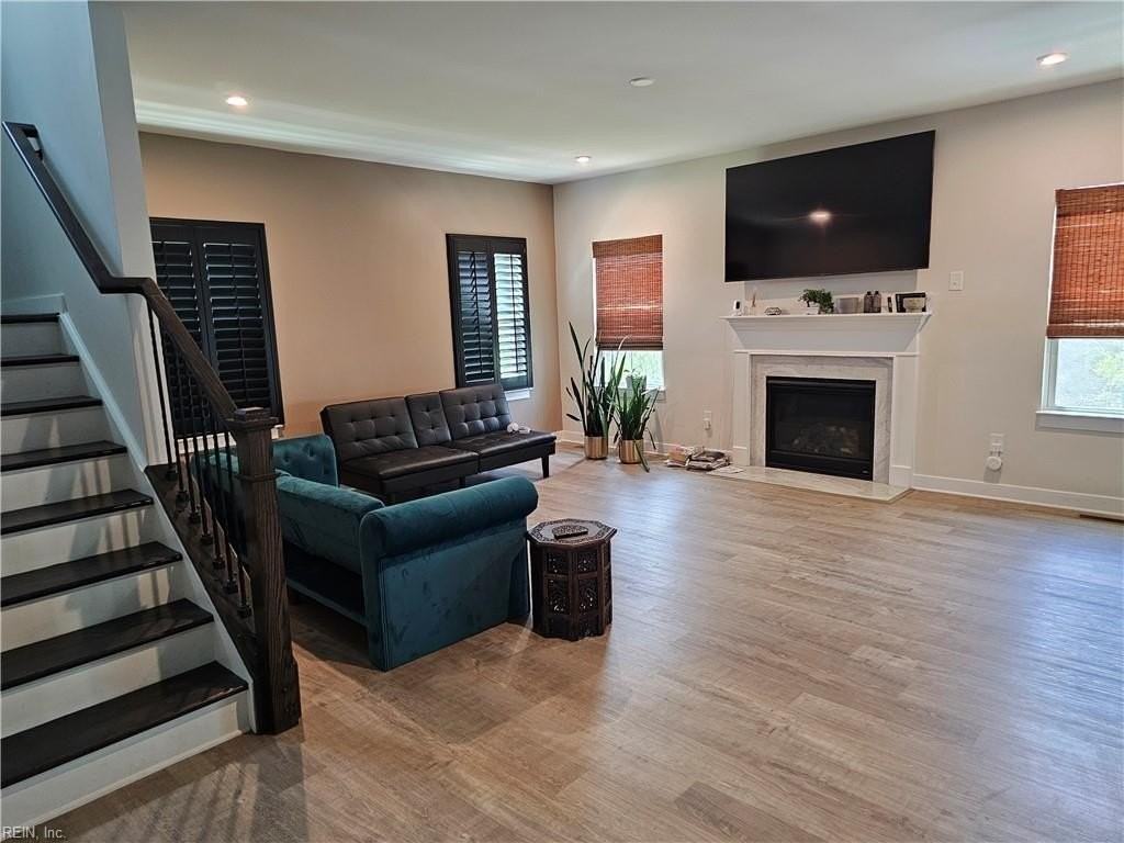 9541 Viburnum Dr - Photo 2 of 7