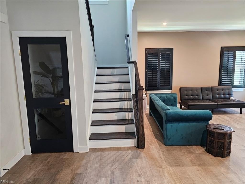 9541 Viburnum Dr - Photo 3 of 7