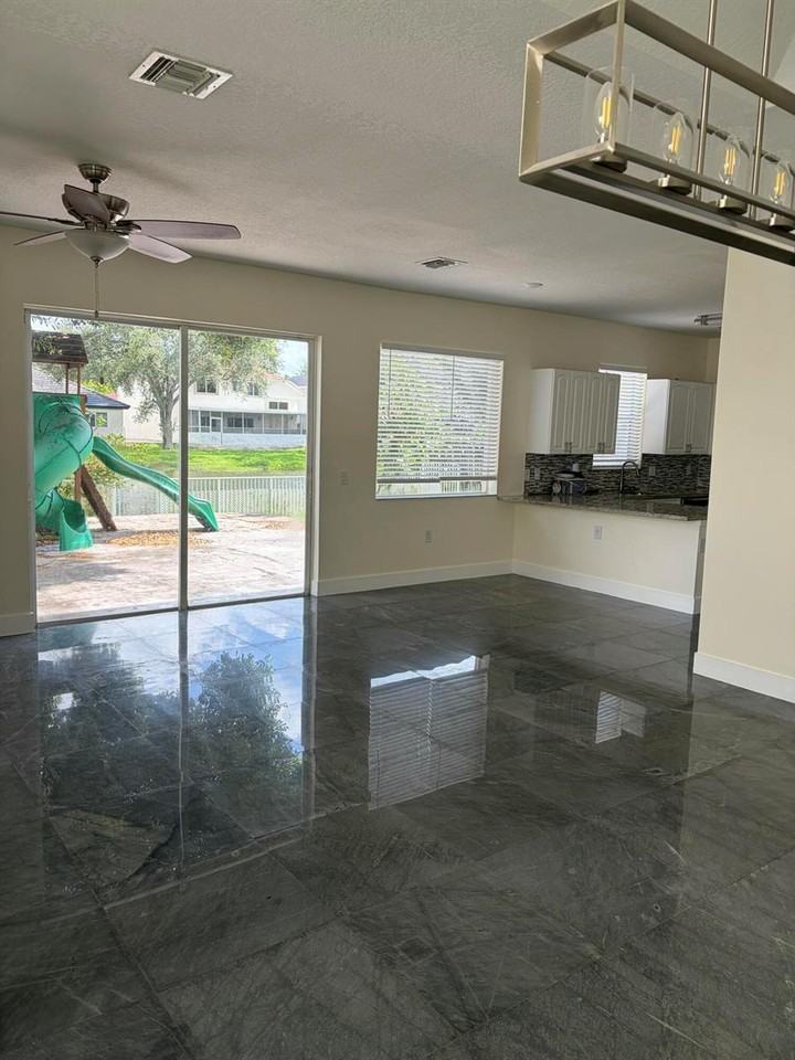 9860 Nw 20th Ct - Photo 3 of 8
