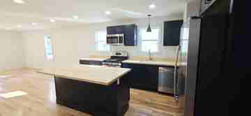 featured image of 914 W 3rd St #1
