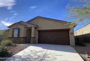 14091 E Golden Oaks Rd - Photo 1 of 1