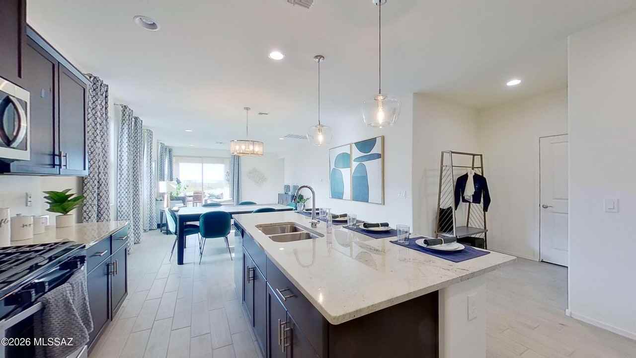 14091 E Golden Oaks Rd - Photo 5 of 42