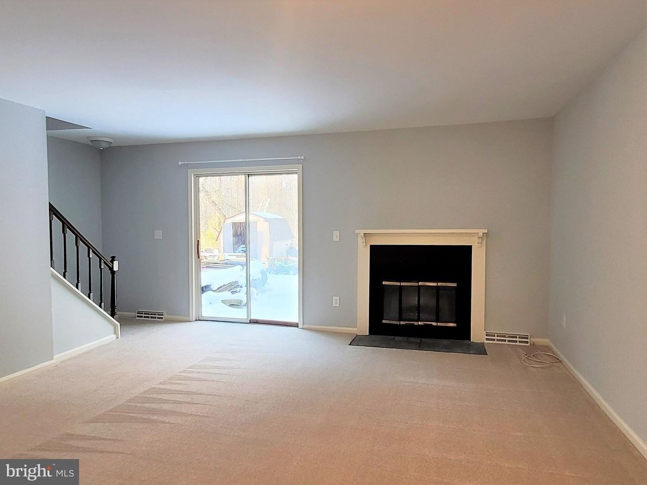 31 Lamplighter Ln - Photo 6 of 13