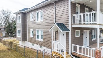 featured image of 4103 Barrington Rd #2