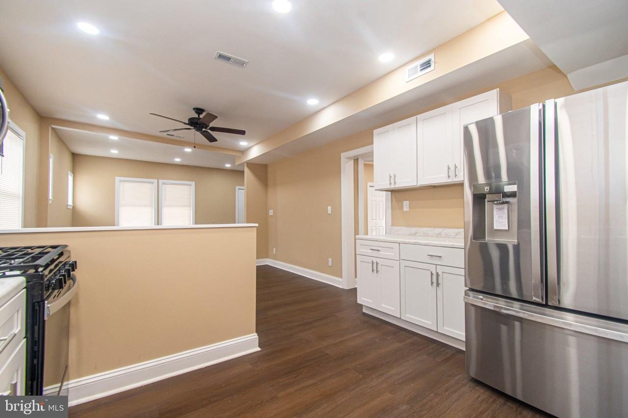 4103 Barrington Rd #2 - Photo 5 of 23