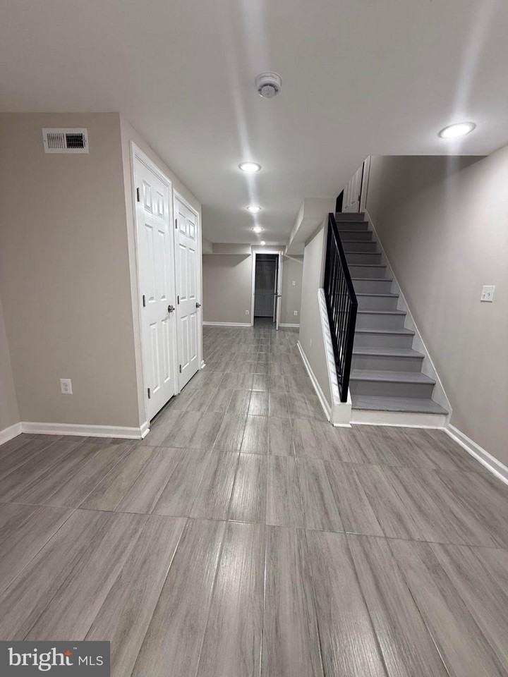 1604 N Washington St - Photo 4 of 9