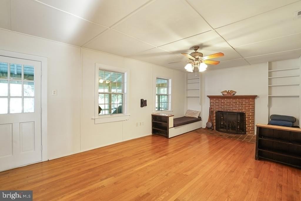 11260 Acker Rd - Photo 6 of 50