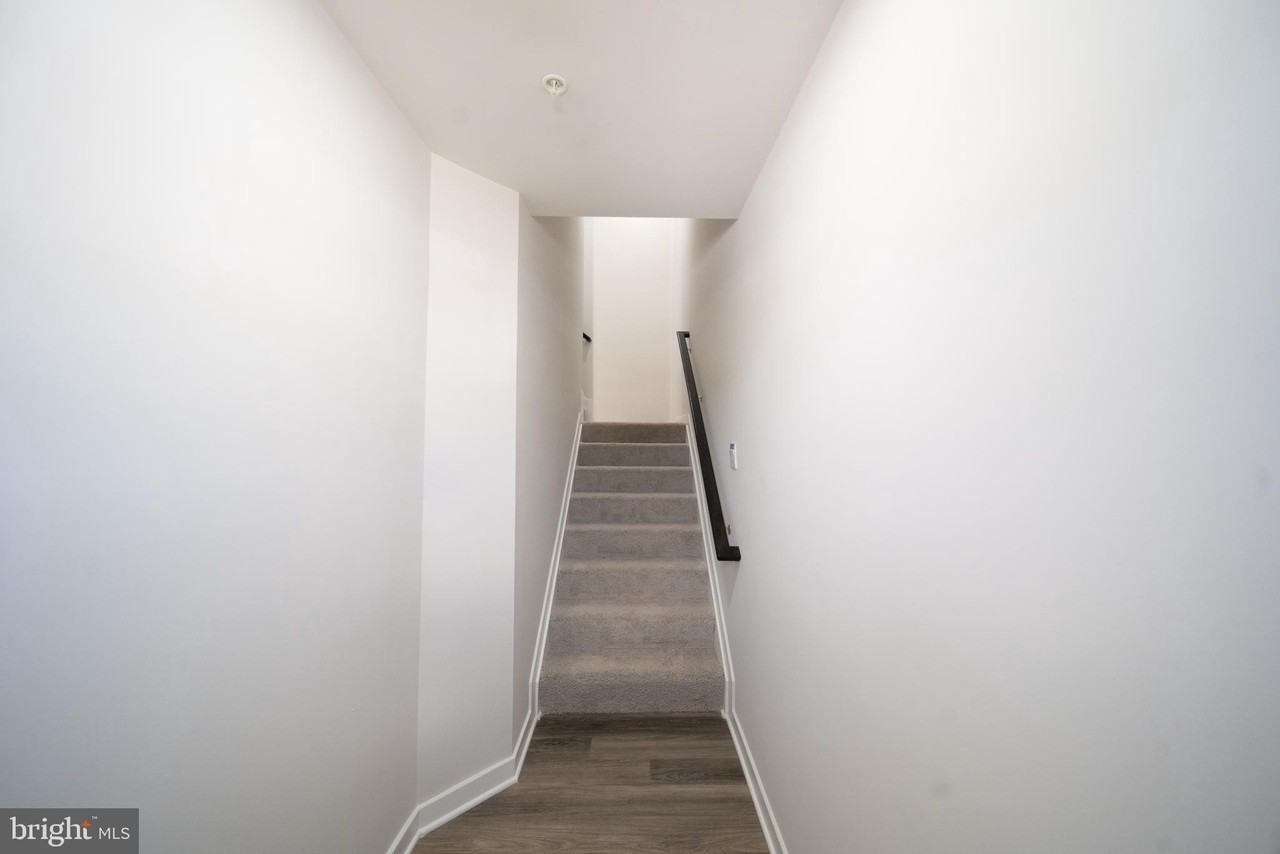 442 WHIRL Lane - Photo 2 of 42
