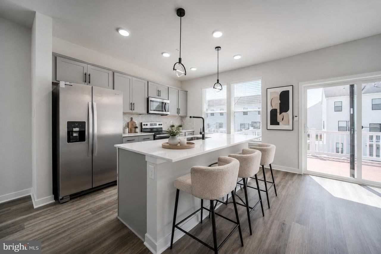 442 WHIRL Lane - Photo 3 of 42