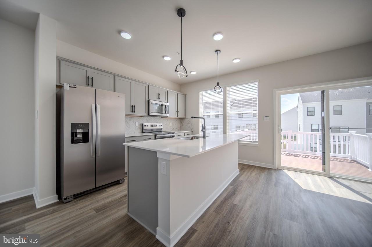 442 WHIRL Lane - Photo 4 of 42