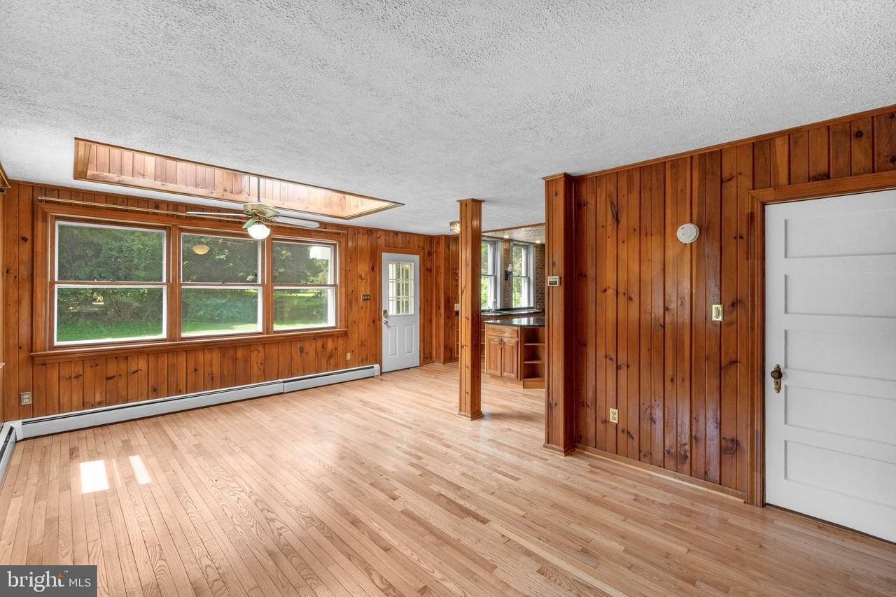 3560 Church Rd - Photo 6 of 35