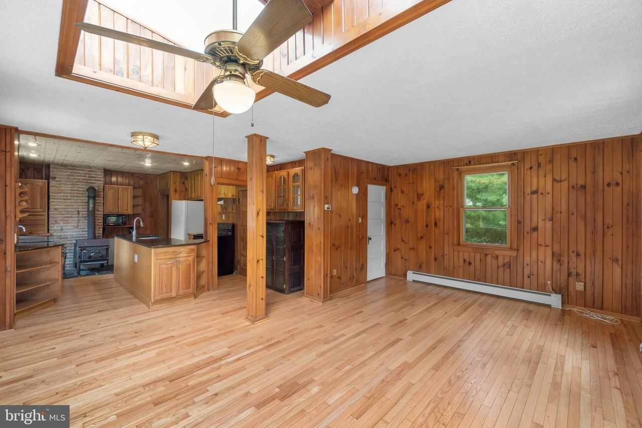 3560 Church Rd - Photo 7 of 35